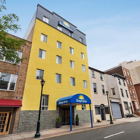 Days Inn By Wyndham Philadelphia Convention Center Exterior photo