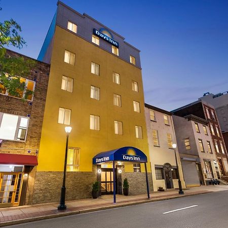 Days Inn By Wyndham Philadelphia Convention Center Exterior photo